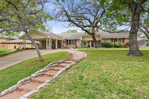 415 Broughton Drive, Woodway, TX 76712