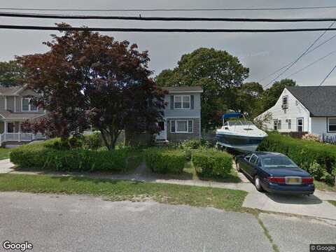 Phyllis, LINDENHURST, NY 11757