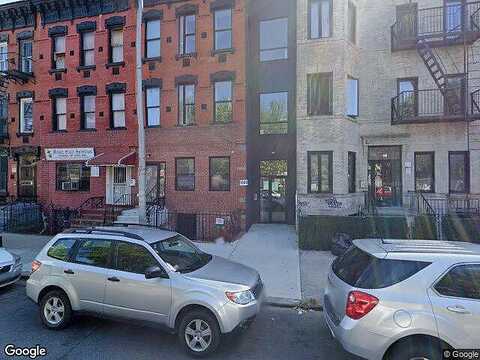 Putnam, BROOKLYN, NY 11221