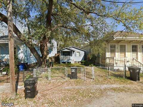 Chippewa, NEW ORLEANS, LA 70115