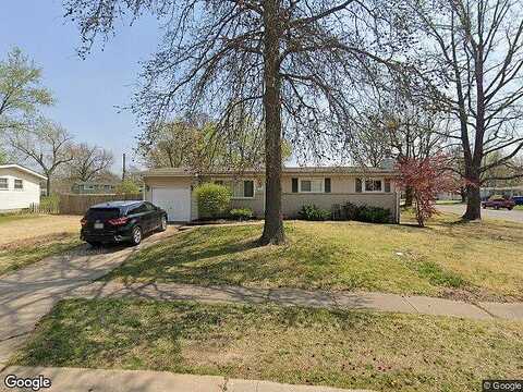 Skylark, FLORISSANT, MO 63031