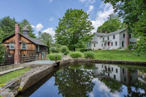 8 Yale Hill Rd, Stockbridge, MA 01262