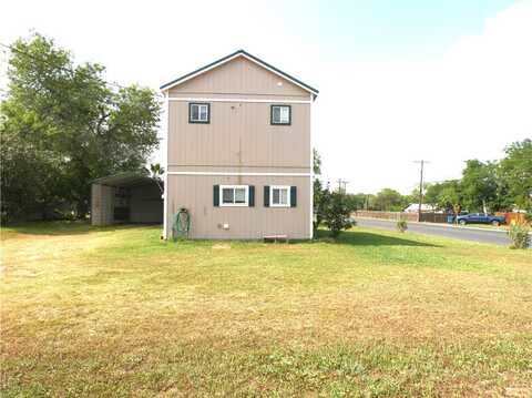 911 E Steiner Street, Beeville, TX 78102