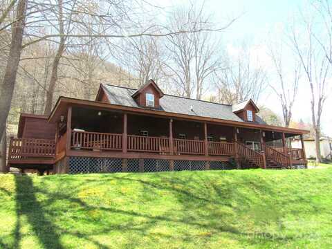 233 Rocky Top Road, Maggie Valley, NC 28751
