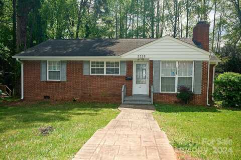 3325 Bonaire Drive, Charlotte, NC 28208