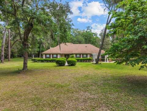 107 4th St, Chiefland, FL 32626