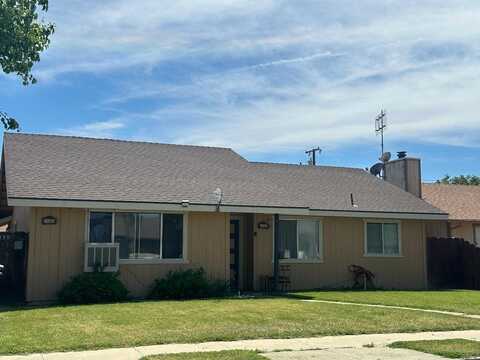 135 Monroe Street, Coalinga, CA 93210