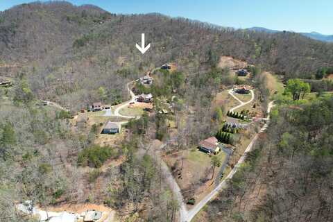 451 Butterfly Blvd, Franklin, NC 28734