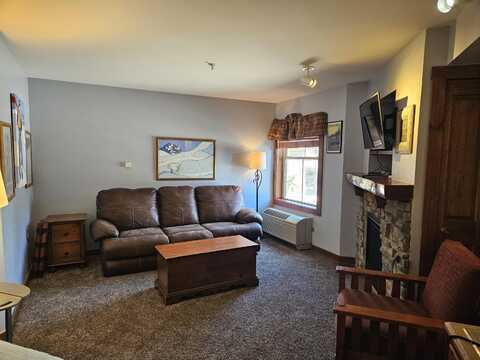 221 Rimfire Lodge, Snowshoe, WV 26209