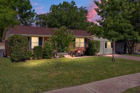 2013 Candleberry Drive, Mesquite, TX 75149