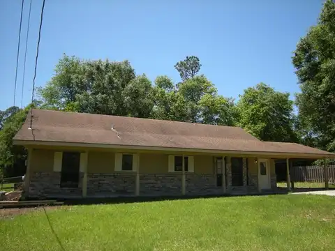 101 Surrey Circle, Carriere, MS 39426