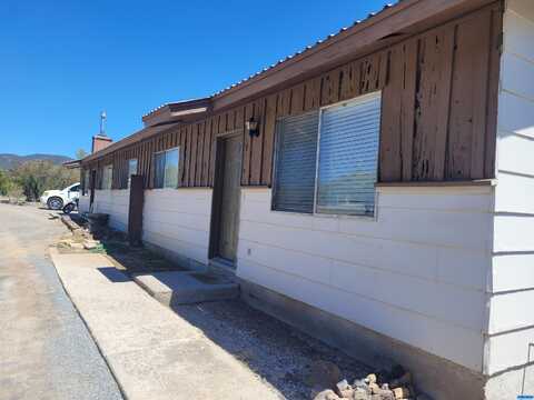 4460/4470 Little Walnut Road, Silver City, NM 88061