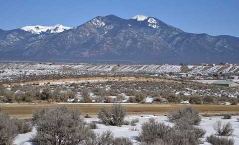 Camino Tortuga, El Prado, NM 87529