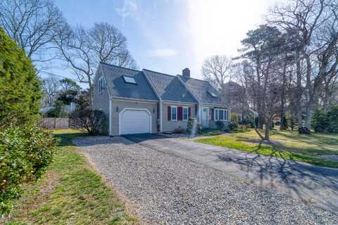 8 Sunny Wood Drive, Centerville, MA 02632