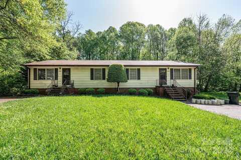 1450 & 1452 4th Street Drive NE, Hickory, NC 28601