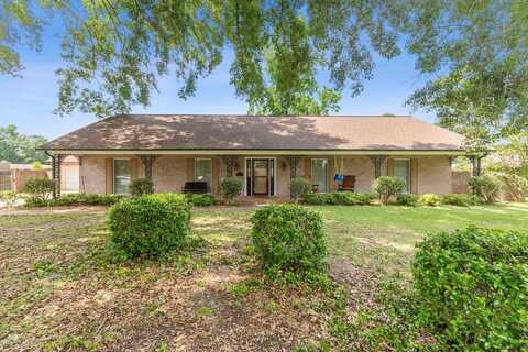 108 Needle Pine Drive, Dothan, AL 36301