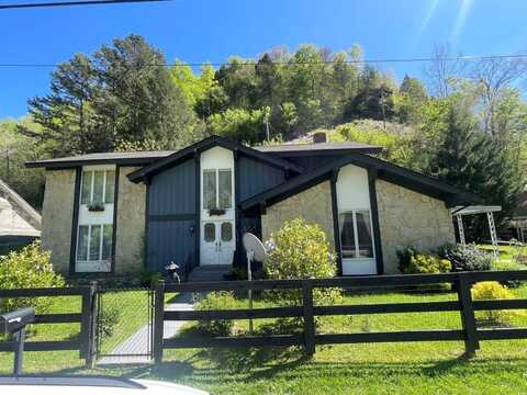 66 Childers Drive, Elkhorn City, KY 41522