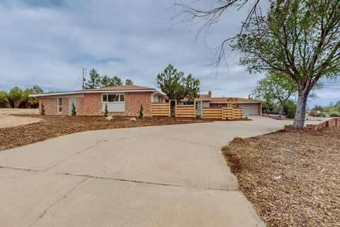 806 Four Hills Road SE, Albuquerque, NM 87123