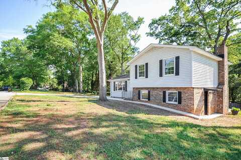 32 Tamwood Circle, Simpsonville, SC 29680