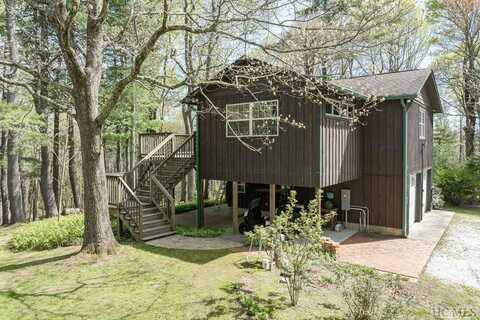 333 Martins Trail, Scaly Mountain, NC 28775