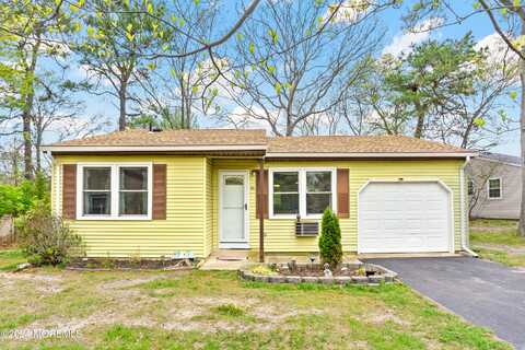 30 S Chestnut Avenue, Whiting, NJ 08759