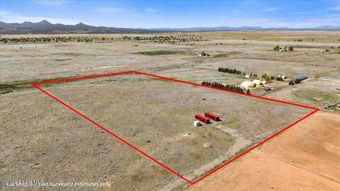 000 N Champagne Lane, Paulden, AZ 86334