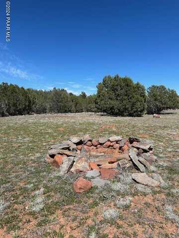 110b Rattlesnake, Ash Fork, AZ 86320