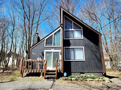 488 Country Place Drive, Tobyhanna, PA 18466