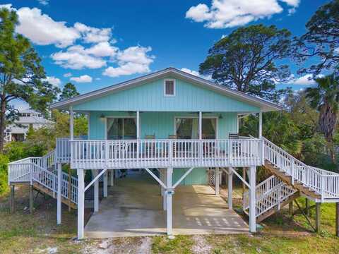 748 W Bay Shore Dr, St. George Island, FL 32328