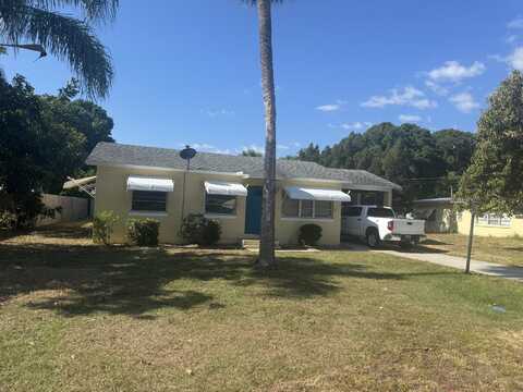 205 Garden Avenue, Fort Pierce, FL 34982