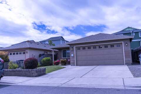 7869 27th Street, White City, OR 97503