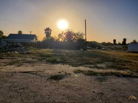 2312 River Boulevard, Bakersfield, CA 93305