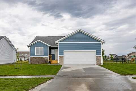 1045 Gray Avenue, Waukee, IA 50263