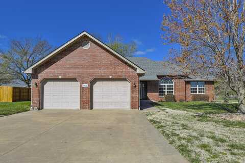 1705 South Hedgewood Drive, Bolivar, MO 65613