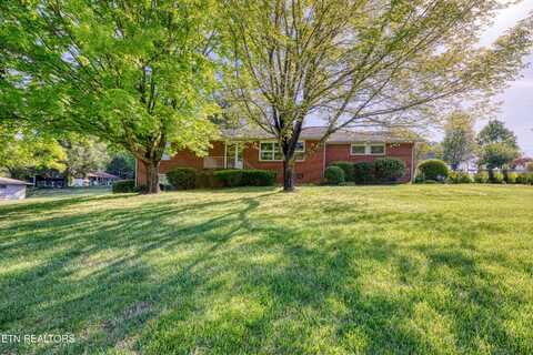 612 NW Rockingham Drive, Knoxville, TN 37909