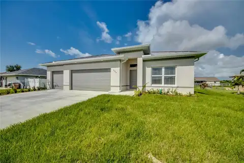 218 NW 3rd PL, Cape Coral, FL 33993