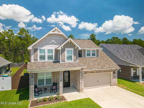 205 Madison Place Drive, Ocean Springs, MS 39564
