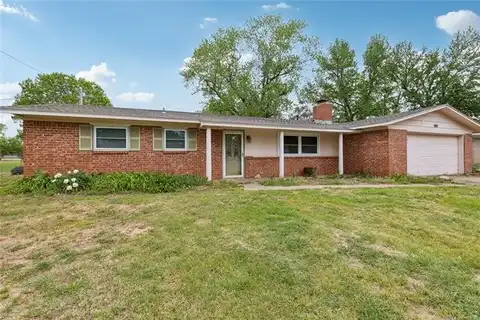 1810 Town And Country Drive, Sand Springs, OK 74063