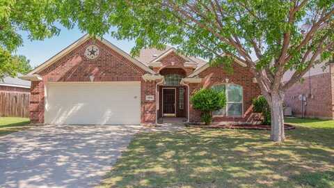 7948 Crouse Drive, Fort Worth, TX 76137