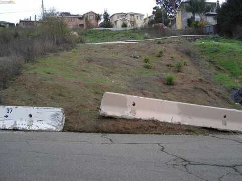 6318 Buena Ventura AVE, Oakland, CA 94605