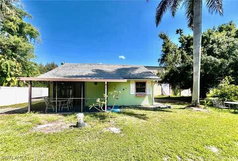 50 W North Shore Avenue, NORTH FORT MYERS, FL 33903