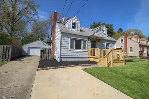 738 Nellbert Lane, Youngstown, OH 44512
