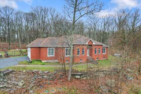 212 Rodeo Drive, Lords Valley, PA 18428