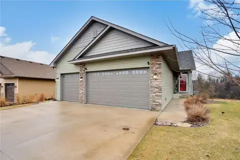 8925 Parkview Circle, Chisago City, MN 55013