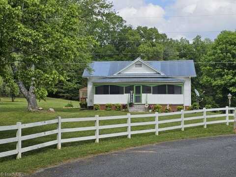 186 Holly Street, Franklinville, NC 27248