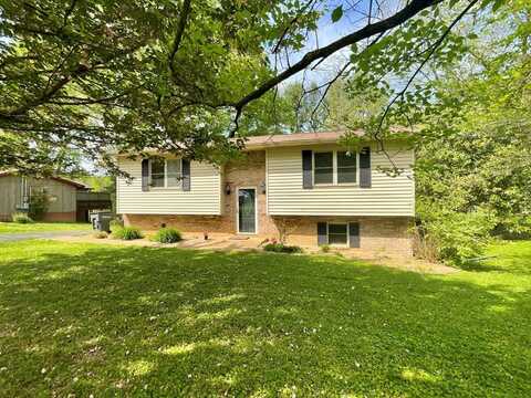 450 DOGWOOD CIRCLE, COOKEVILLE, TN 38501