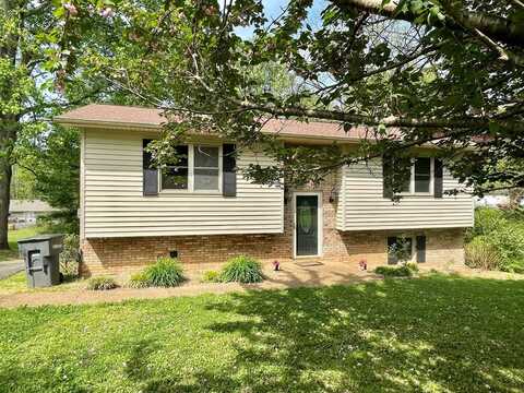 450 DOGWOOD CIRCLE, COOKEVILLE, TN 38501