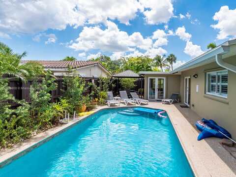 417 NW 21st St, Wilton Manors, FL 33311