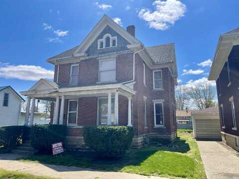 37 W Taylor Street, Huntington, IN 46750