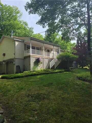 8 Teaberry Lane, Penn Forest, PA 18229
